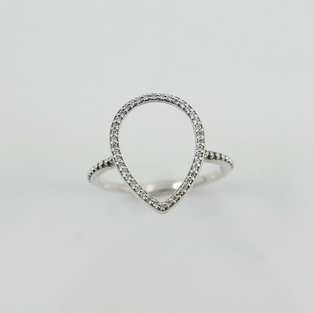 Pandora Teardrop Silhouette Clear Ring